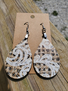 Burlap and lace wood earrings